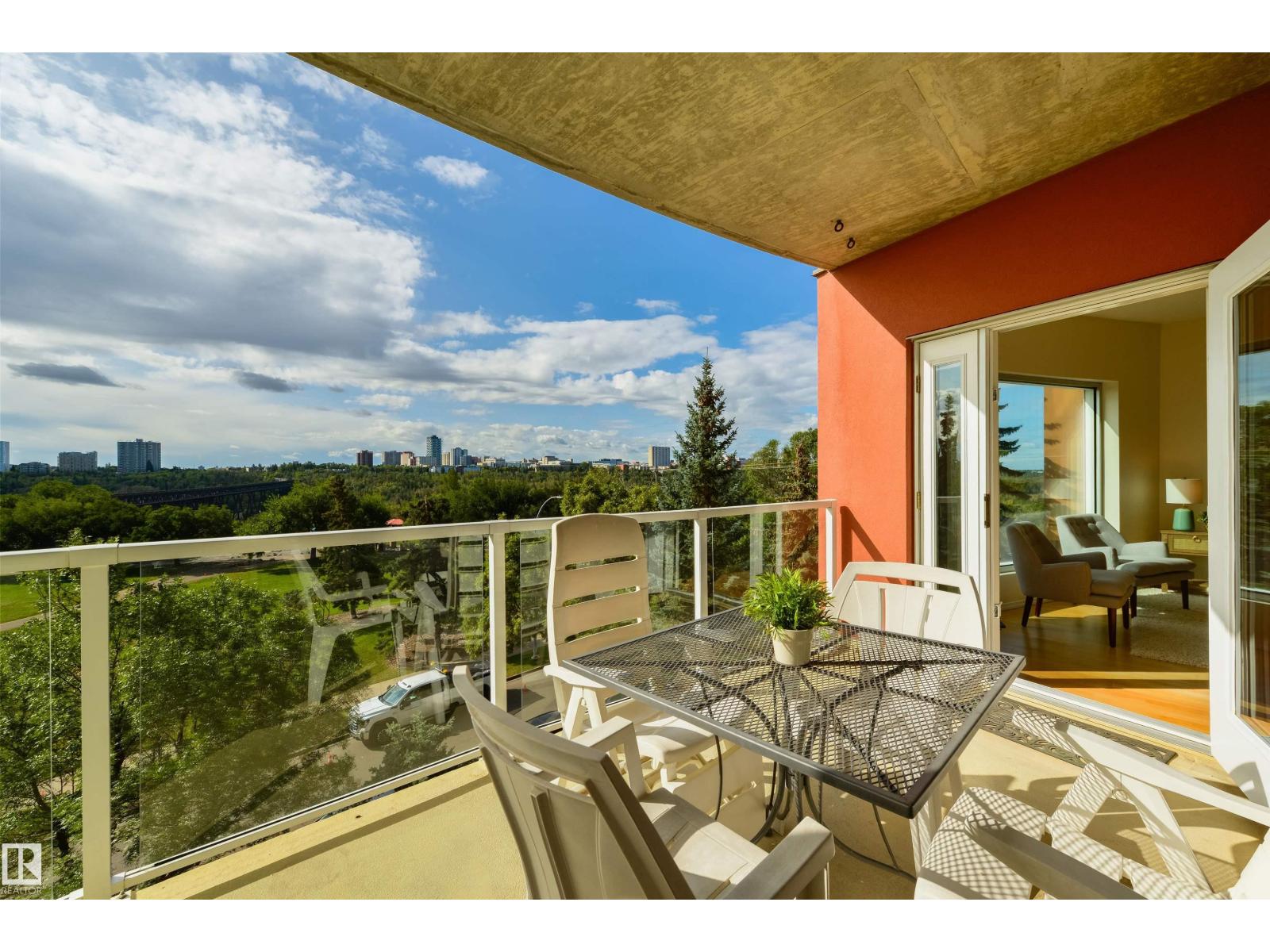 #402 9708 110 ST NW - 6