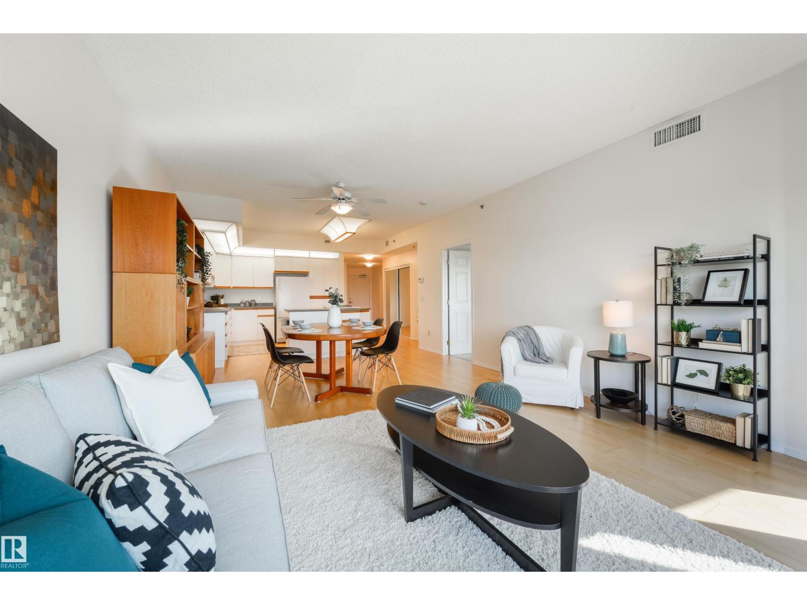 #402 9708 110 ST NW - 9