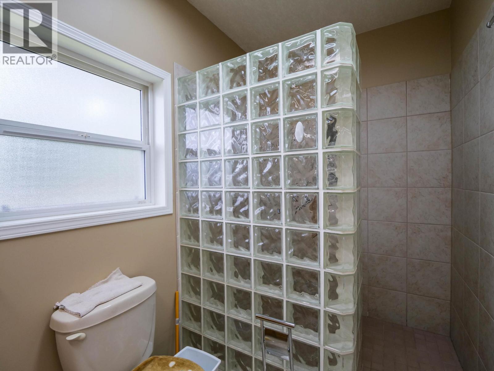 785 NORTH FRASER DRIVE - 14