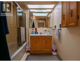 785 North Fraser Drive, Quesnel, BC V2J1Z7 Photo 18