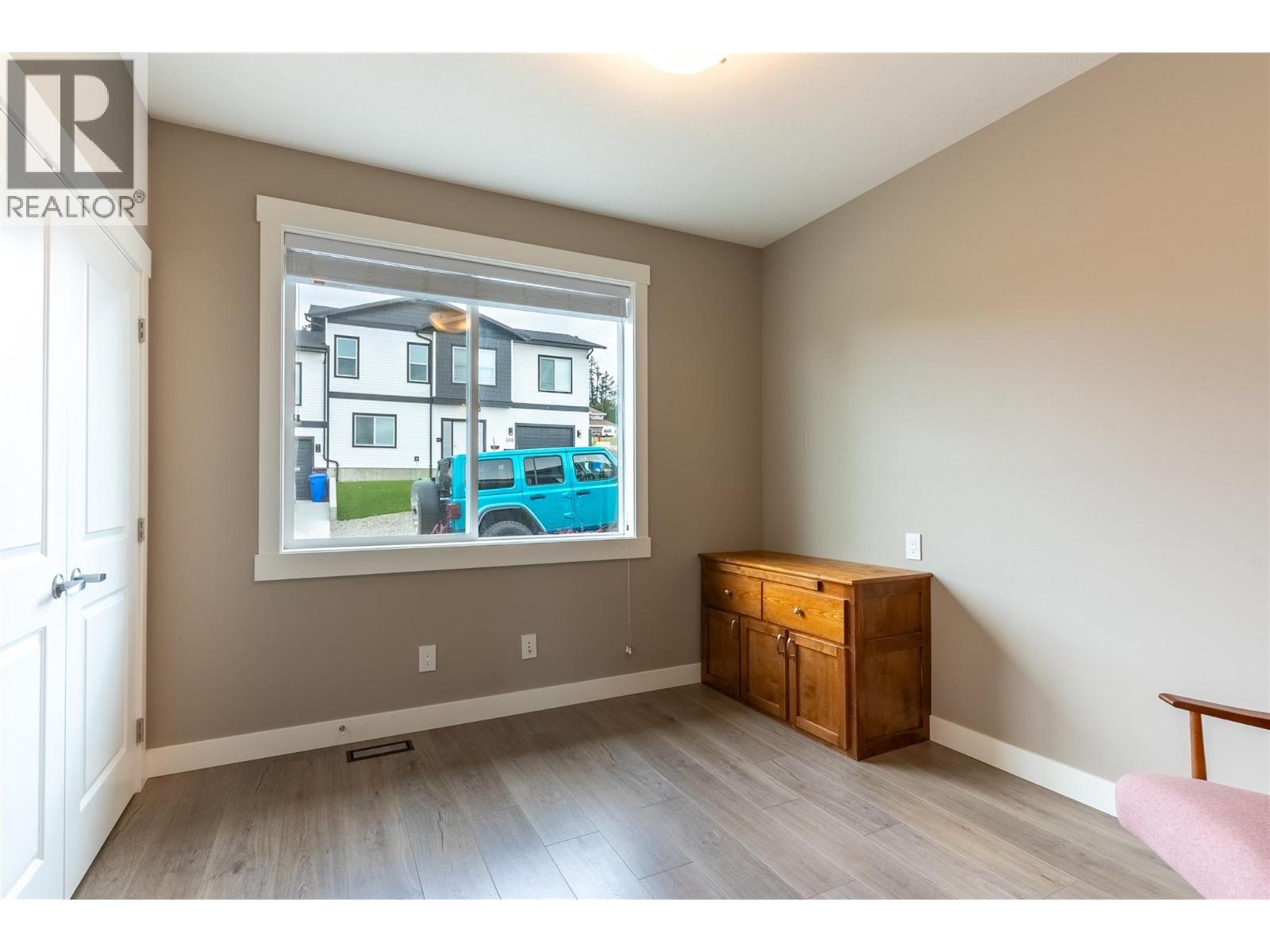 256 Calcite Drive - Image 16