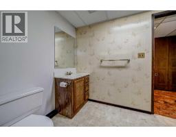 3pc Bathroom - 2118 210 Street, Bellevue, AB T0K0C0 Photo 10