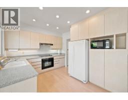 305 E 17th Street, North Vancouver, BC V7L2W1 Photo 10