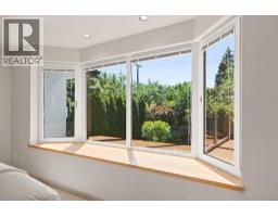 305 E 17th Street, North Vancouver, BC V7L2W1 Photo 7