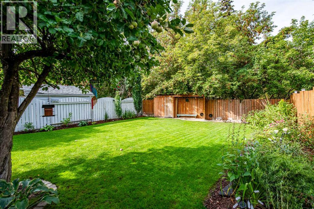 5308 46 Avenue - Image 35