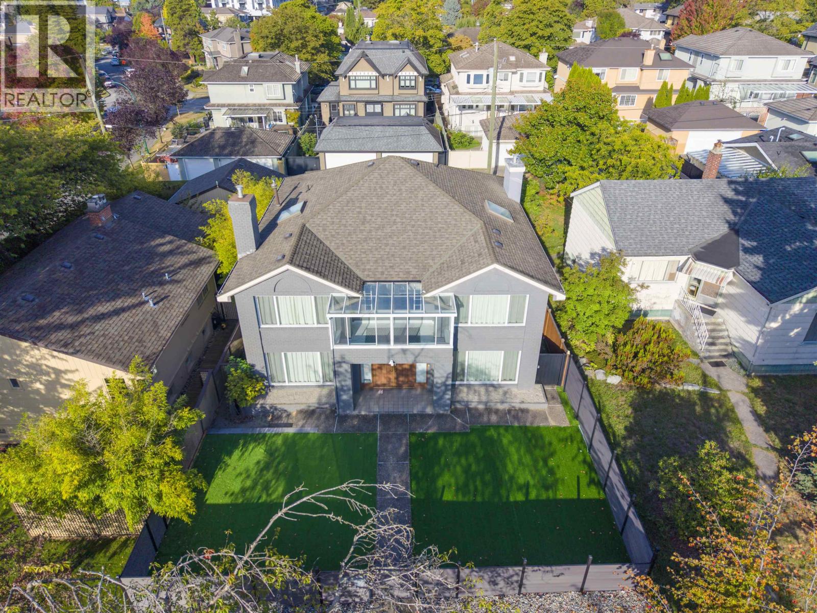 5483 COLUMBIA STREET, Vancouver