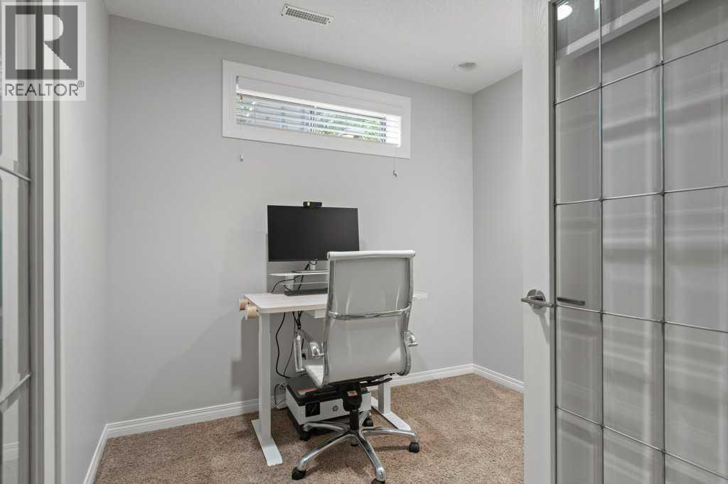 146 Wentworth Park SW - Image 31