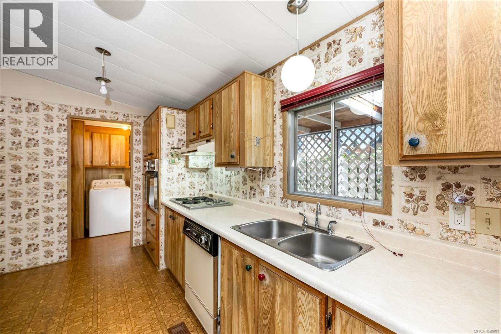 #36 1545 Middle Rd - 15