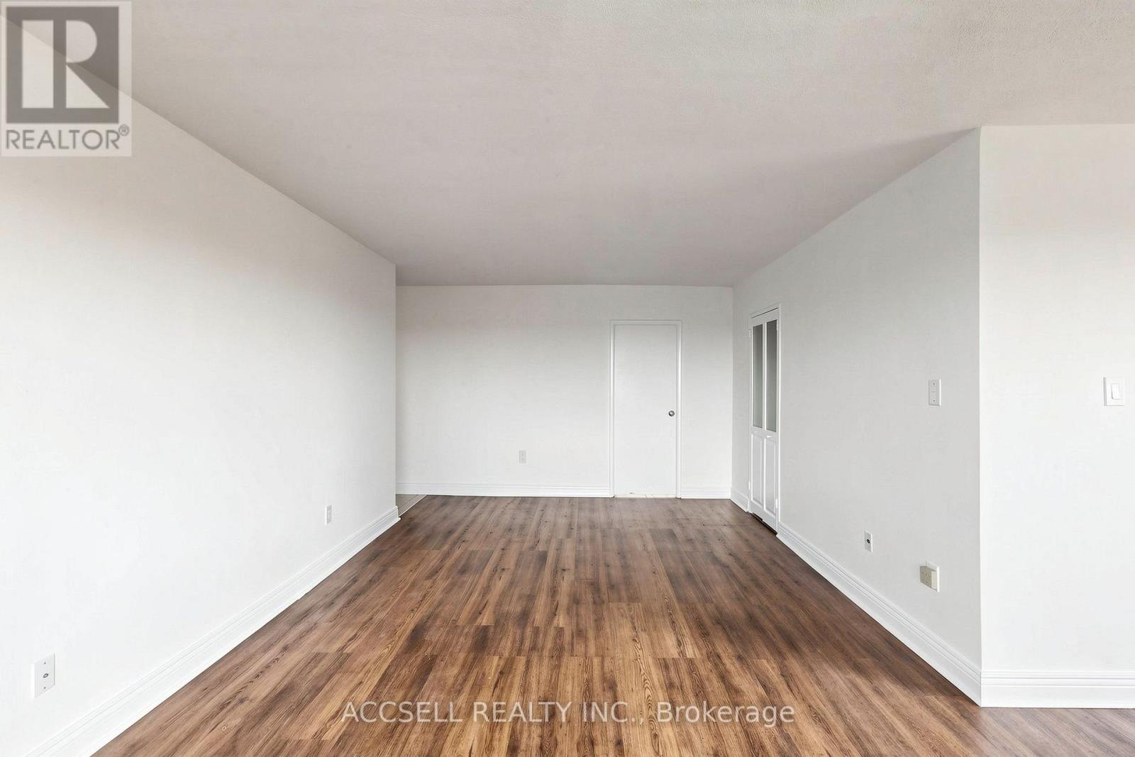 #901 855 KENNEDY ROAD - 13