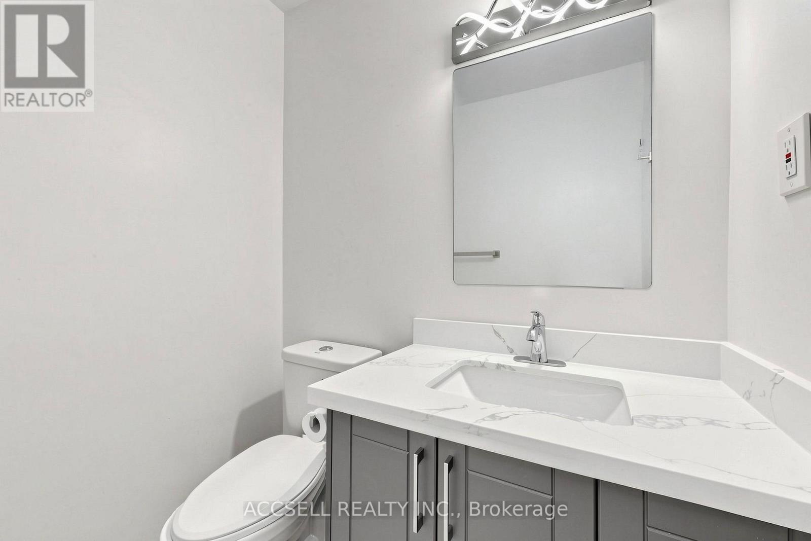 #901 855 KENNEDY ROAD - Image 33