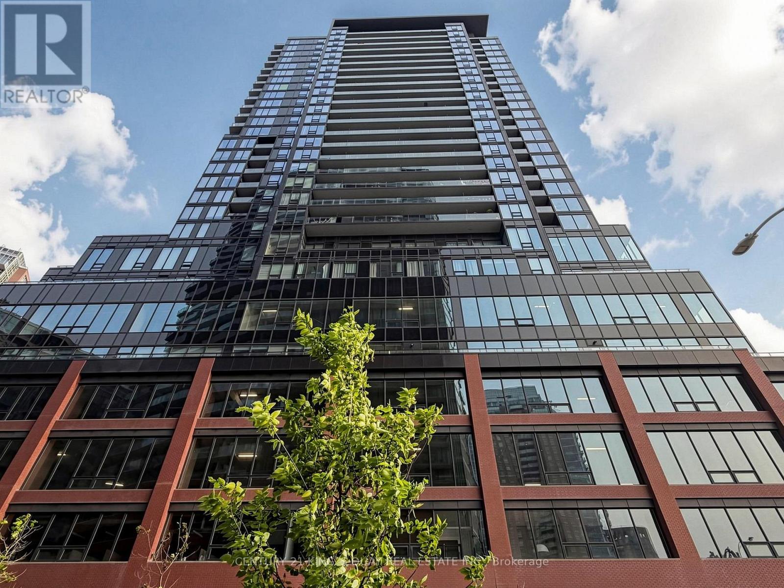 #2408 135 EAST LIBERTY STREET - 3