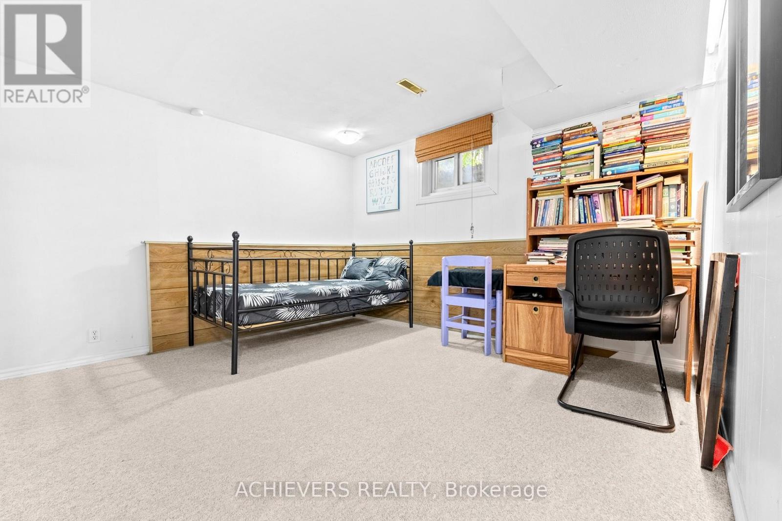 39 DANESBURY CRESCENT - 33