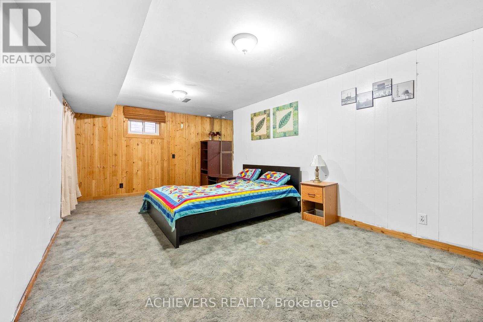 39 DANESBURY CRESCENT - 36