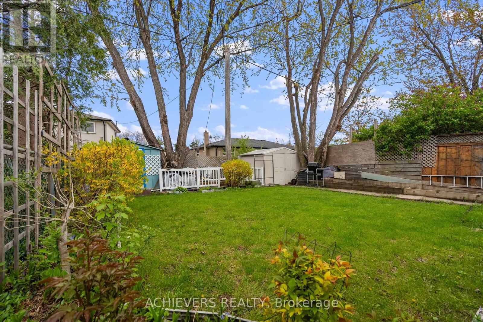 39 DANESBURY CRESCENT - 43