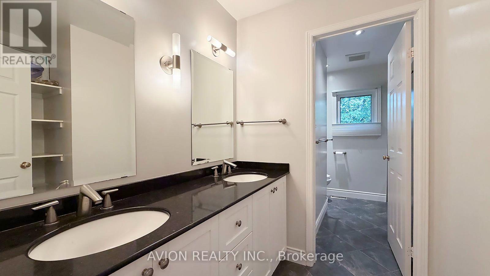 2068 NIPIGON DRIVE - 23