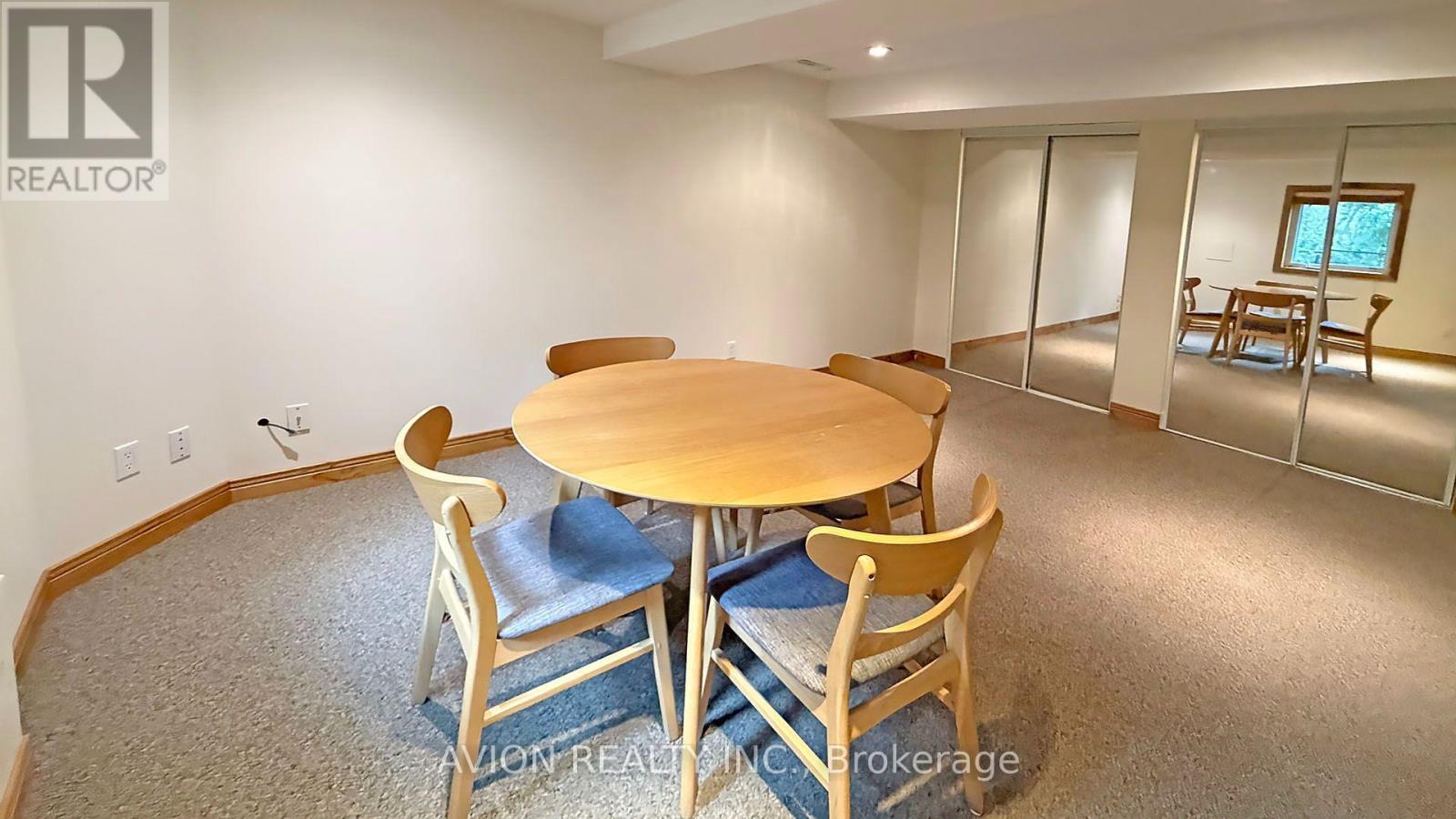 2068 NIPIGON DRIVE - 33