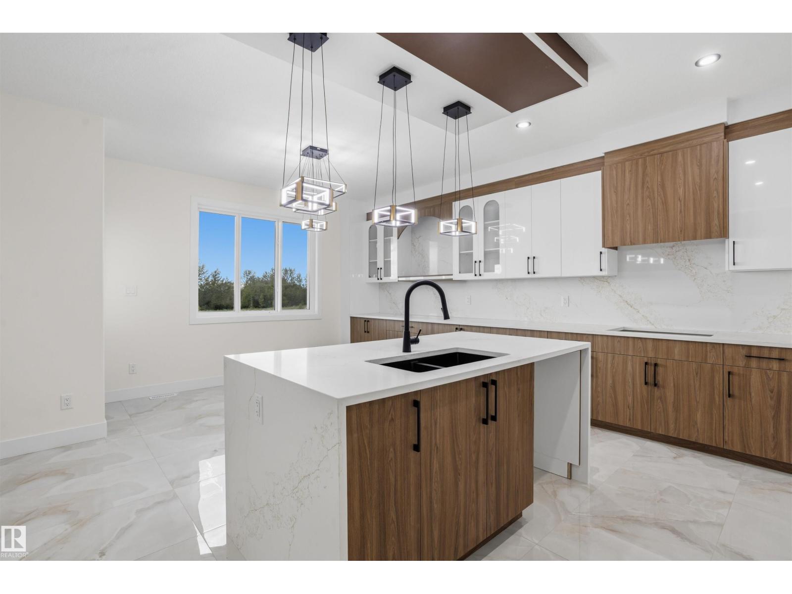 216 21 ST SW - 11