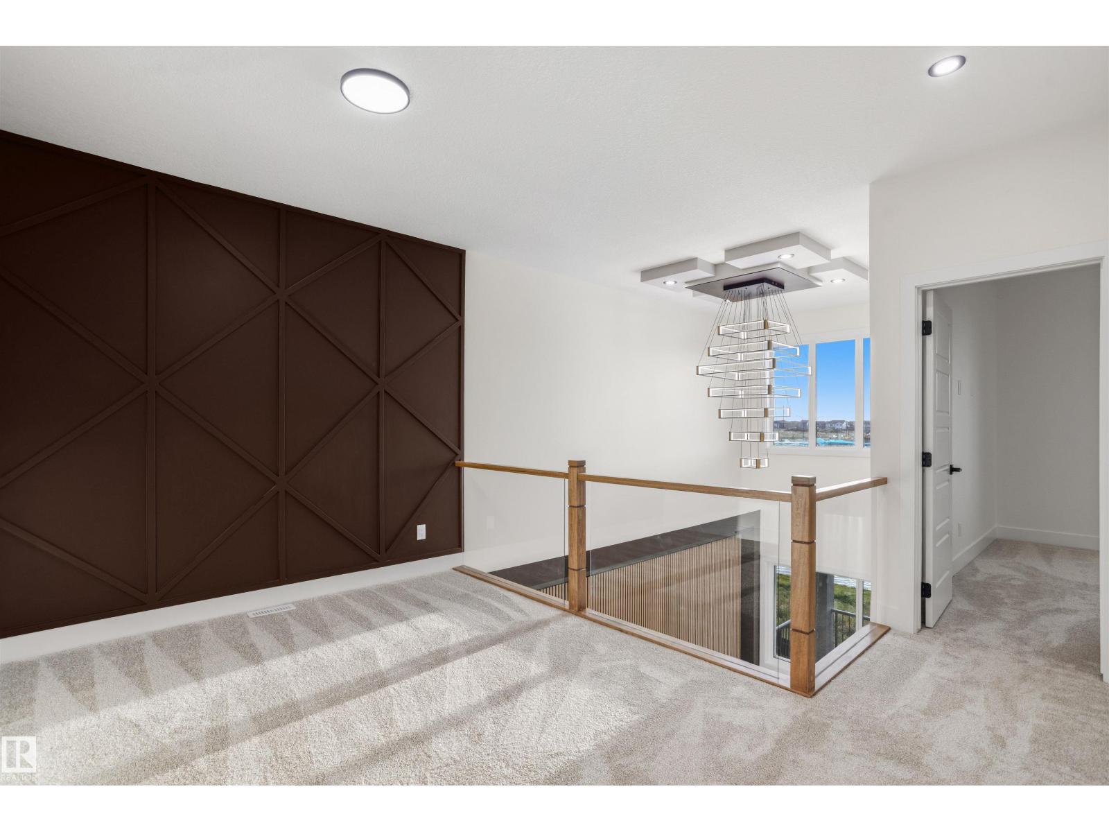 216 21 ST SW - 25