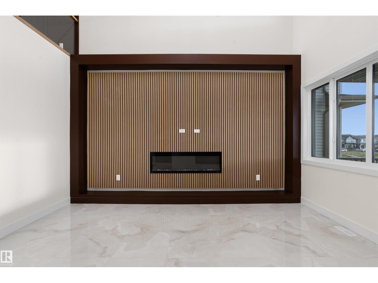 216 21 ST SW - 20