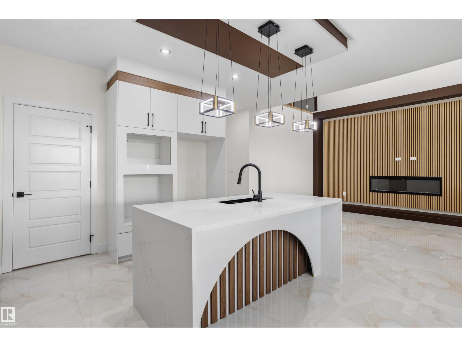 216 21 ST SW - 14