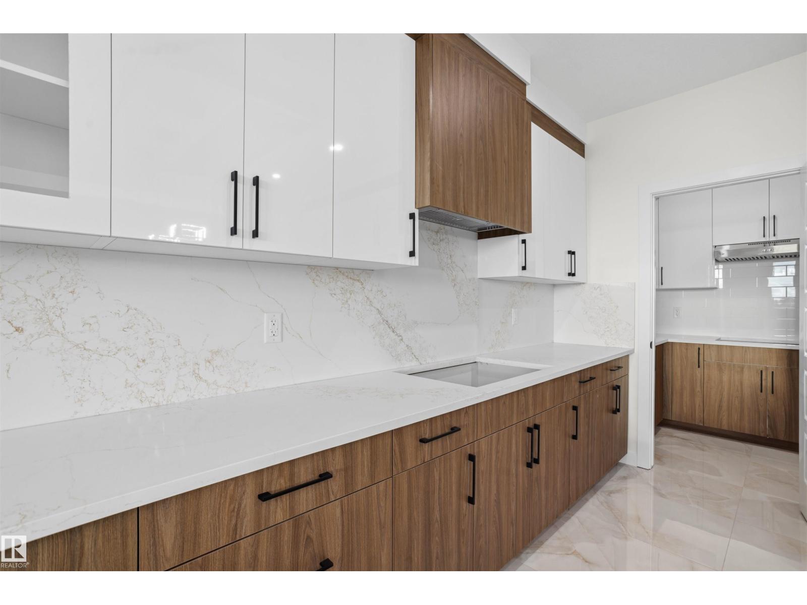 216 21 ST SW - 17