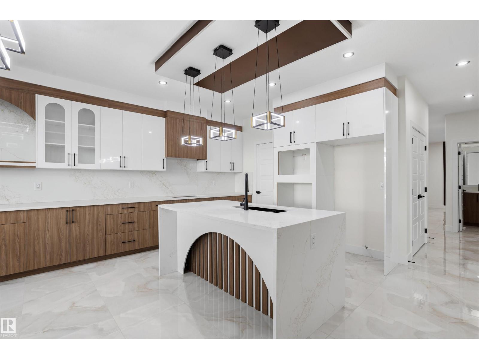 216 21 ST SW - 12