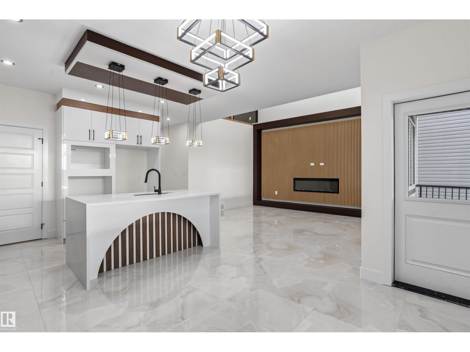 216 21 ST SW - 15