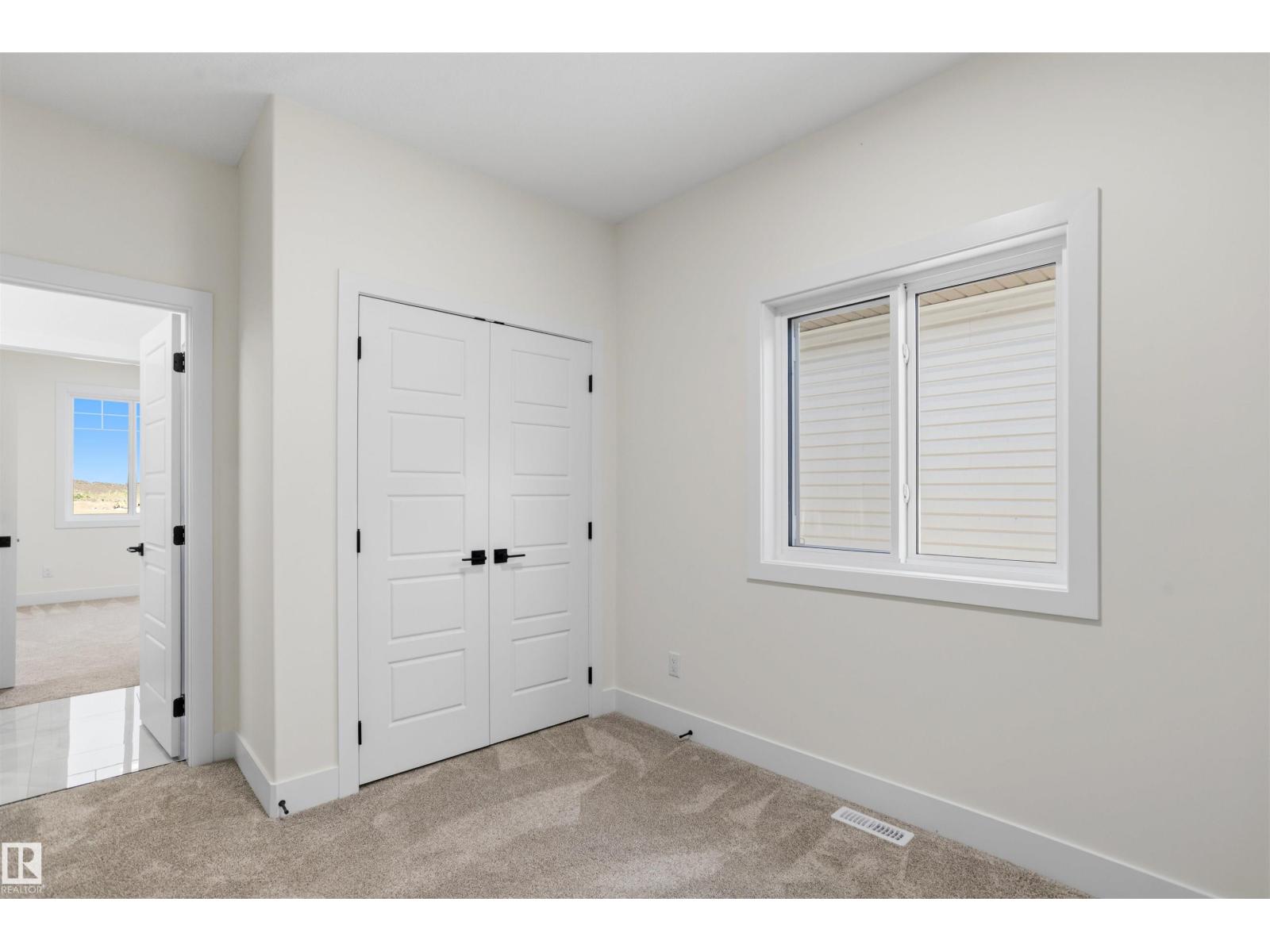 216 21 ST SW - 44