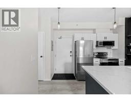 2213, 73 Erin Woods Court, Calgary, AB T2B3V2 Photo 7