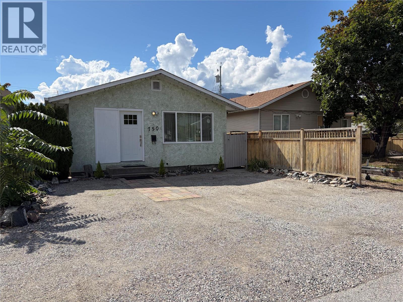750 Revelstoke Avenue - 3