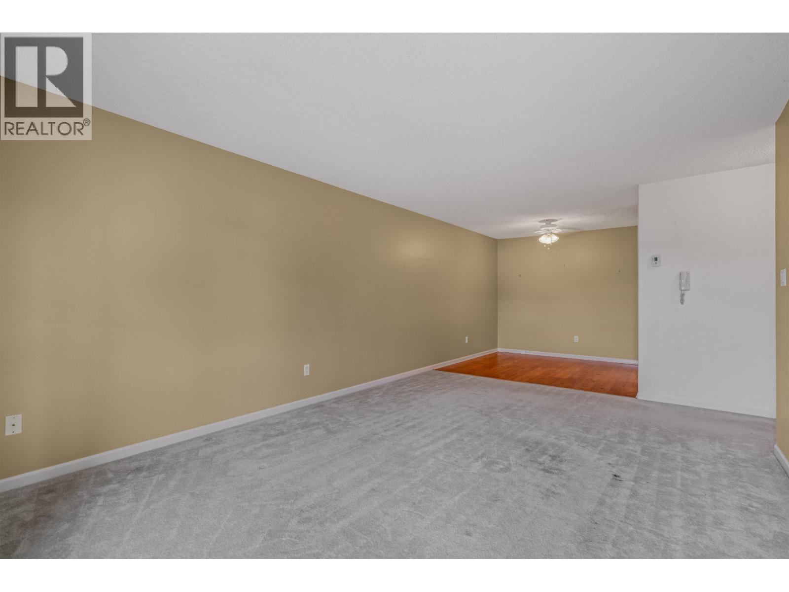 #205 1693 6TH AVENUE - 9