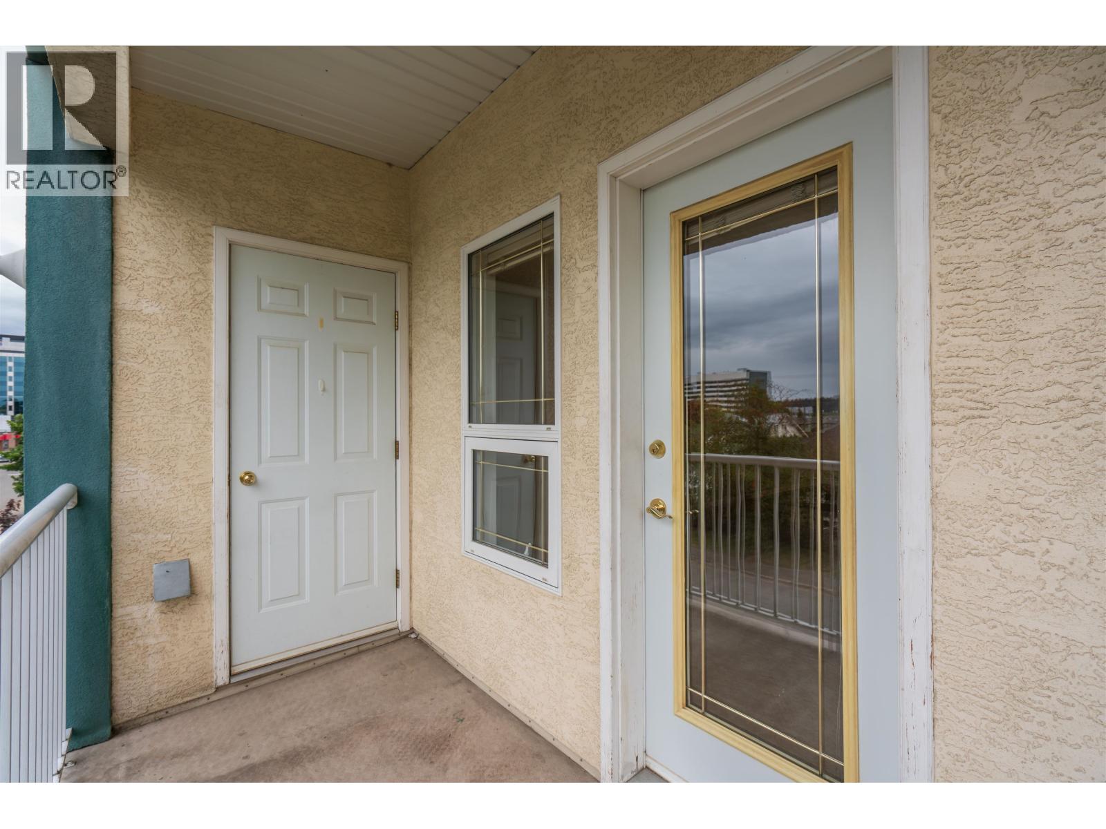 Photo 11 of 22 — 205 1963 6TH AVENUE · Prince George, BC