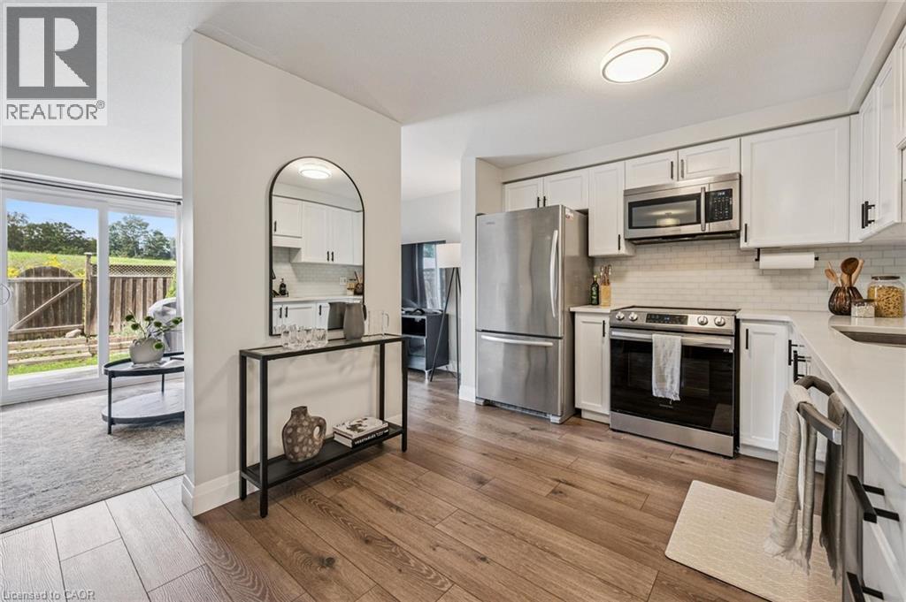 151 PROSPERITY Drive, Kitchener — photo 4