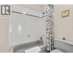 730 2nd Street, Canmore, AB T1W2K7 Photo 37