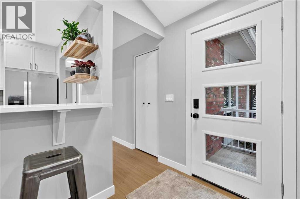 344 Midlake Boulevard SE - 3