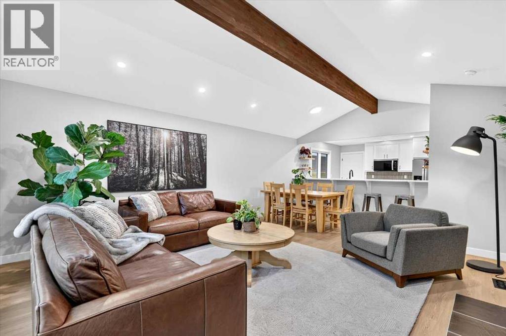 344 Midlake Boulevard SE - 7