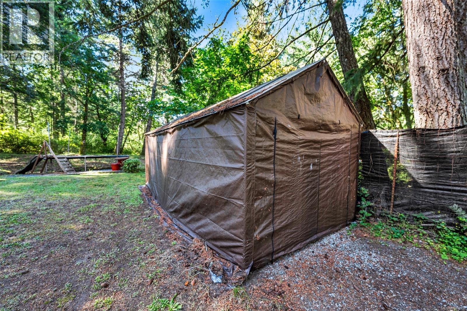 1290 McKenzie Dr, Duncan