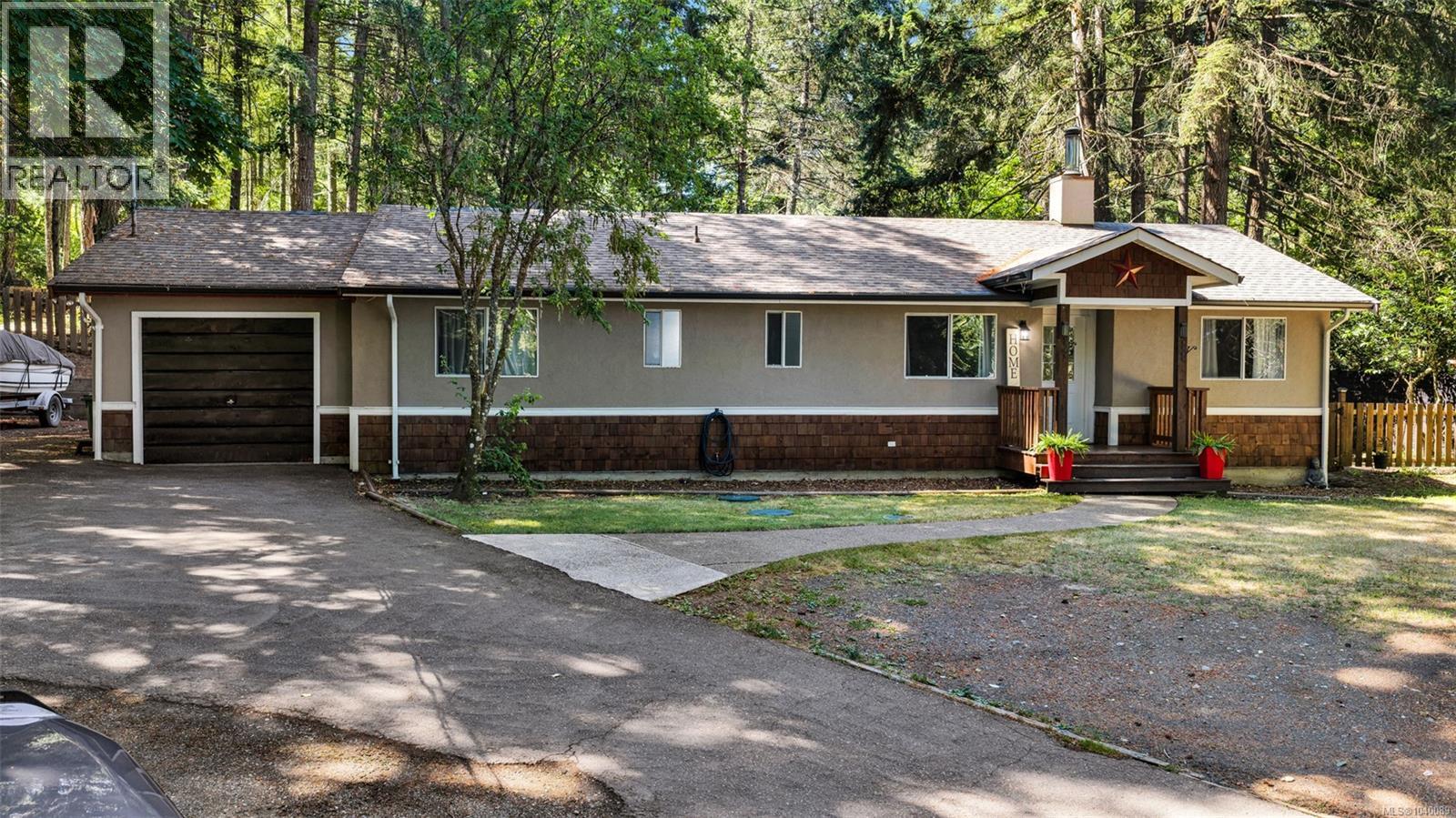 1290 McKenzie Dr, Duncan