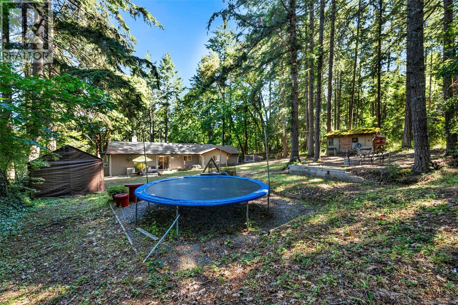 1290 McKenzie Dr, Duncan