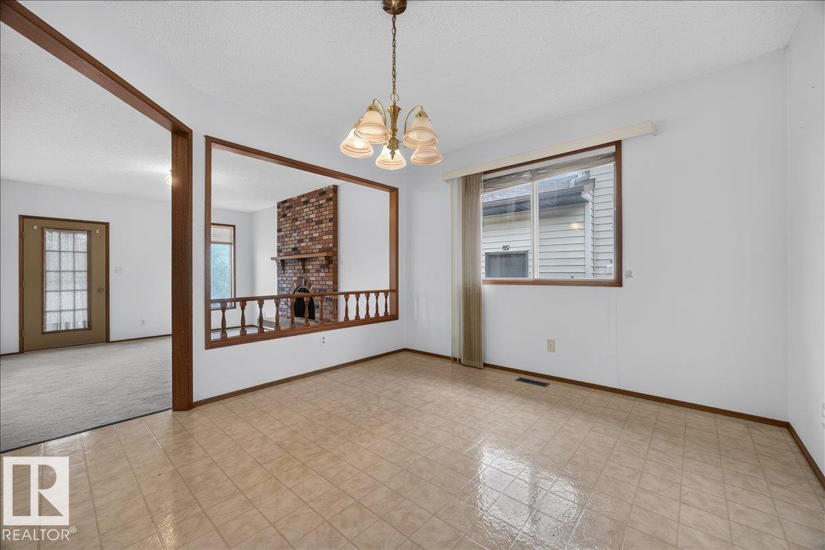 2907 49 ST NW - 22