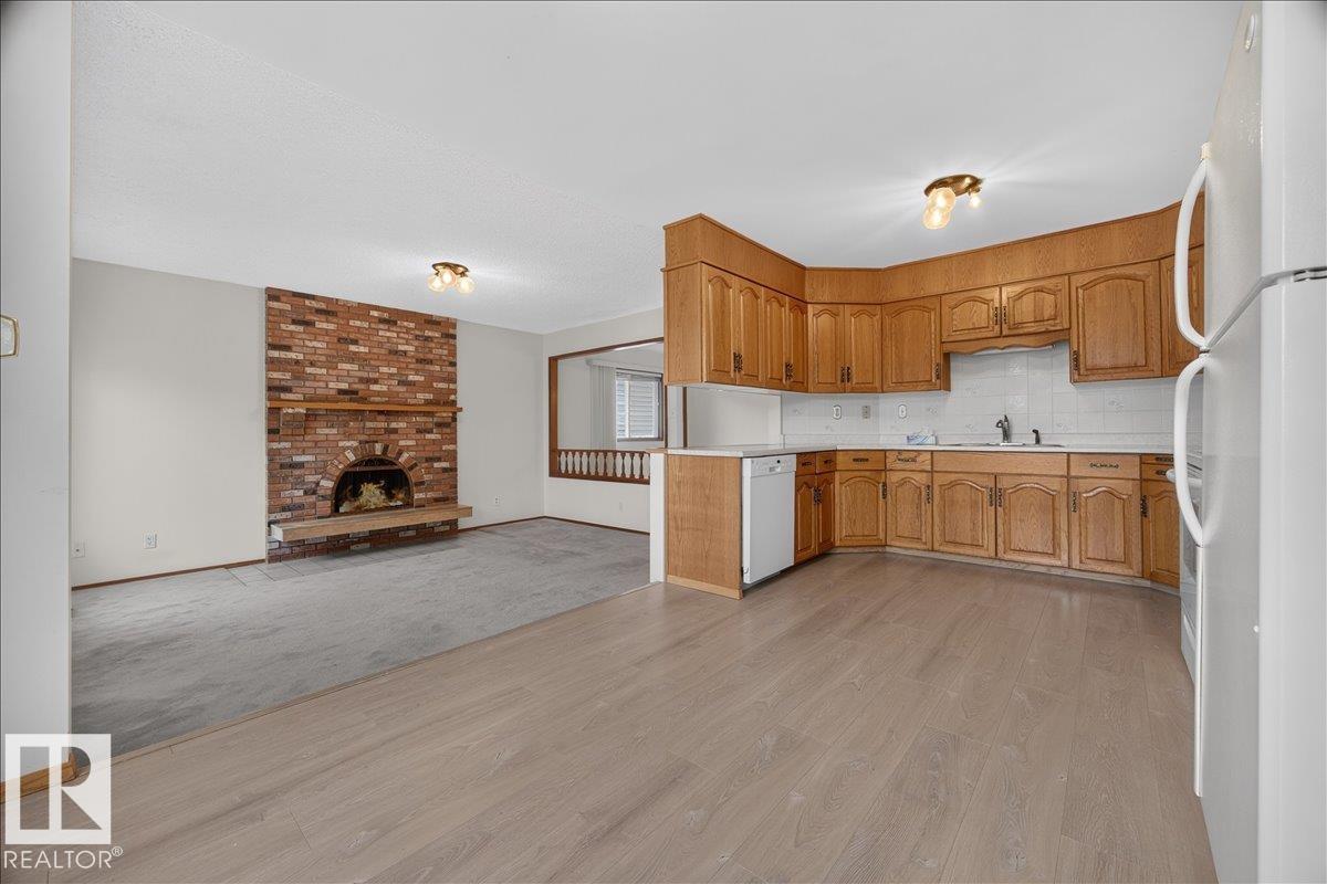 2907 49 ST NW - 13