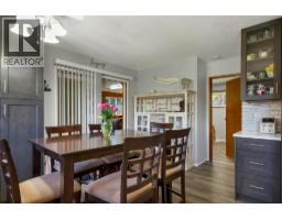 Kitchen - 122 Timberlane Road, Enderby, BC V4Y4G1 Photo 17