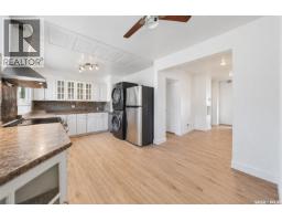 405 W Avenue N, Saskatoon, SK S7L3G9 Photo 13