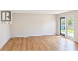 4pc Bathroom - 910 Devonshire Drive N, Regina, SK S4X2L8 Photo 10