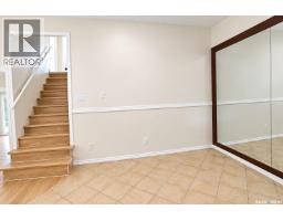 Bedroom - 910 Devonshire Drive N, Regina, SK S4X2L8 Photo 9
