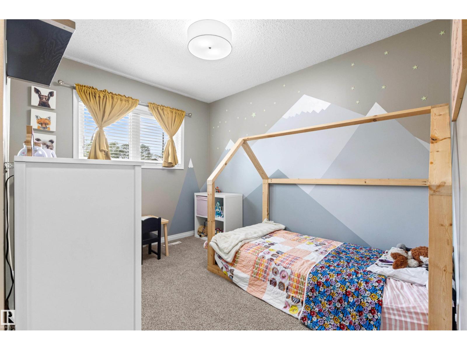 9730 154 ST NW - 23