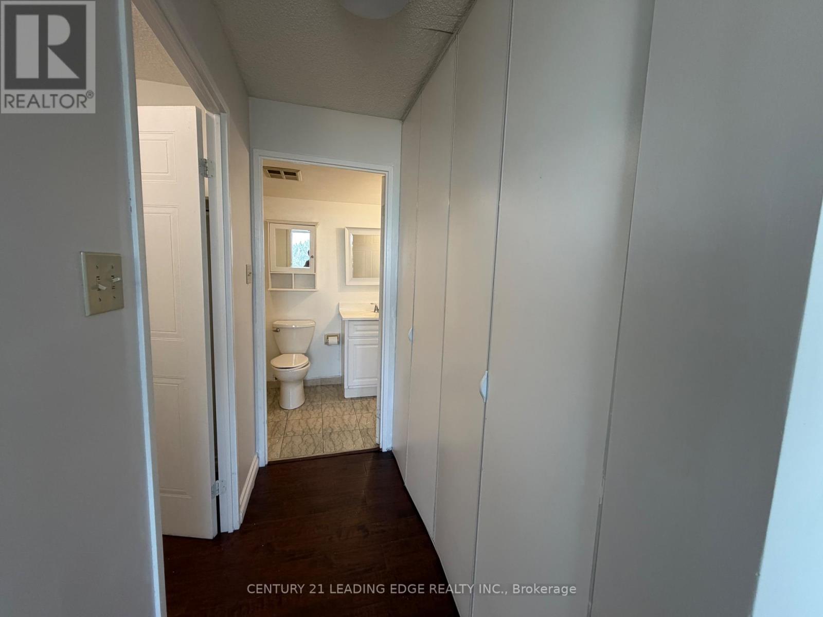 #422 11753 SHEPPARD AVENUE E - 18