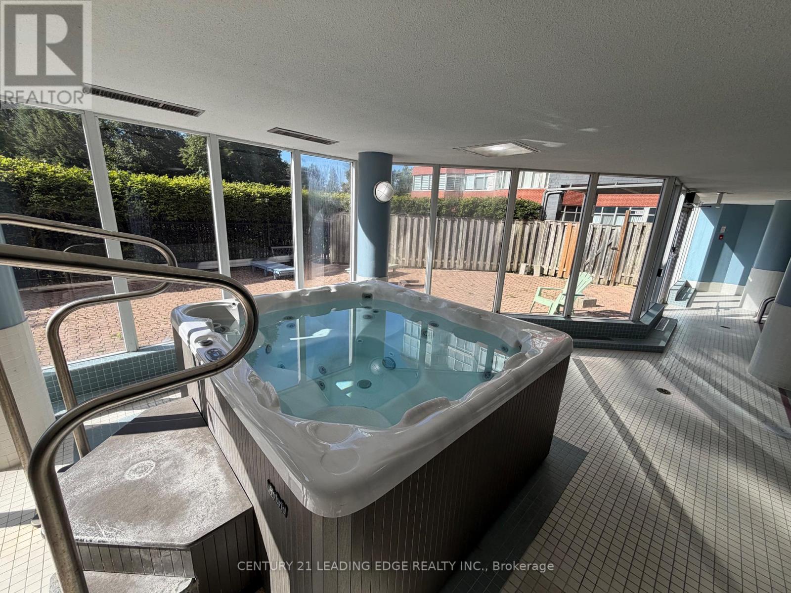 #422 11753 SHEPPARD AVENUE E - 28