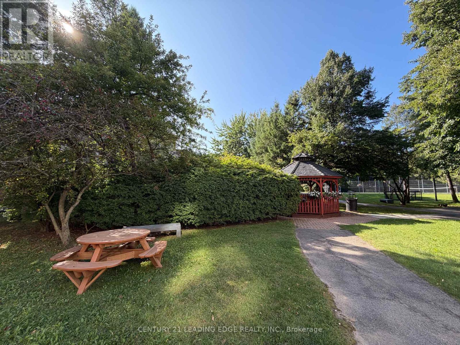 #422 11753 SHEPPARD AVENUE E - 36