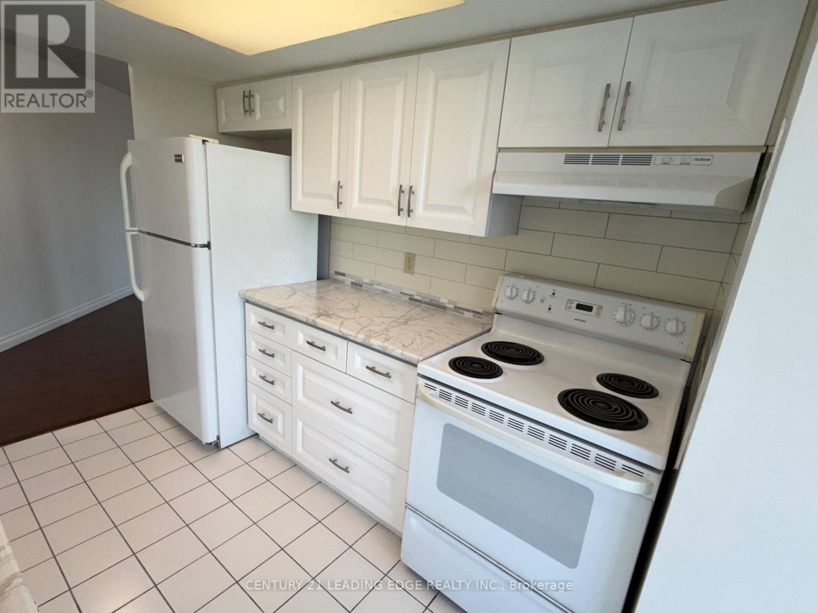 #422 11753 SHEPPARD AVENUE E - 4